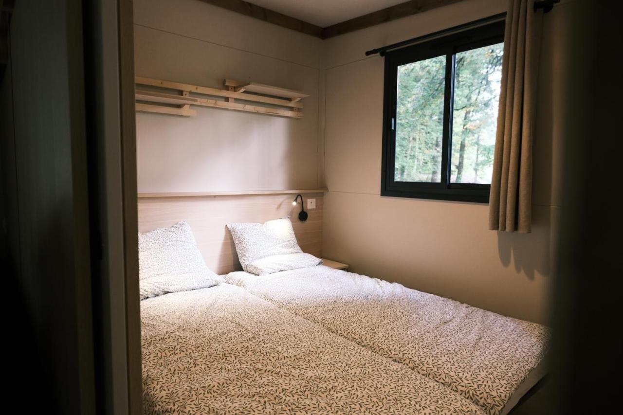 Lodge Avec Spa Privatif - Foret Et Lac Liginiac Exteriör bild