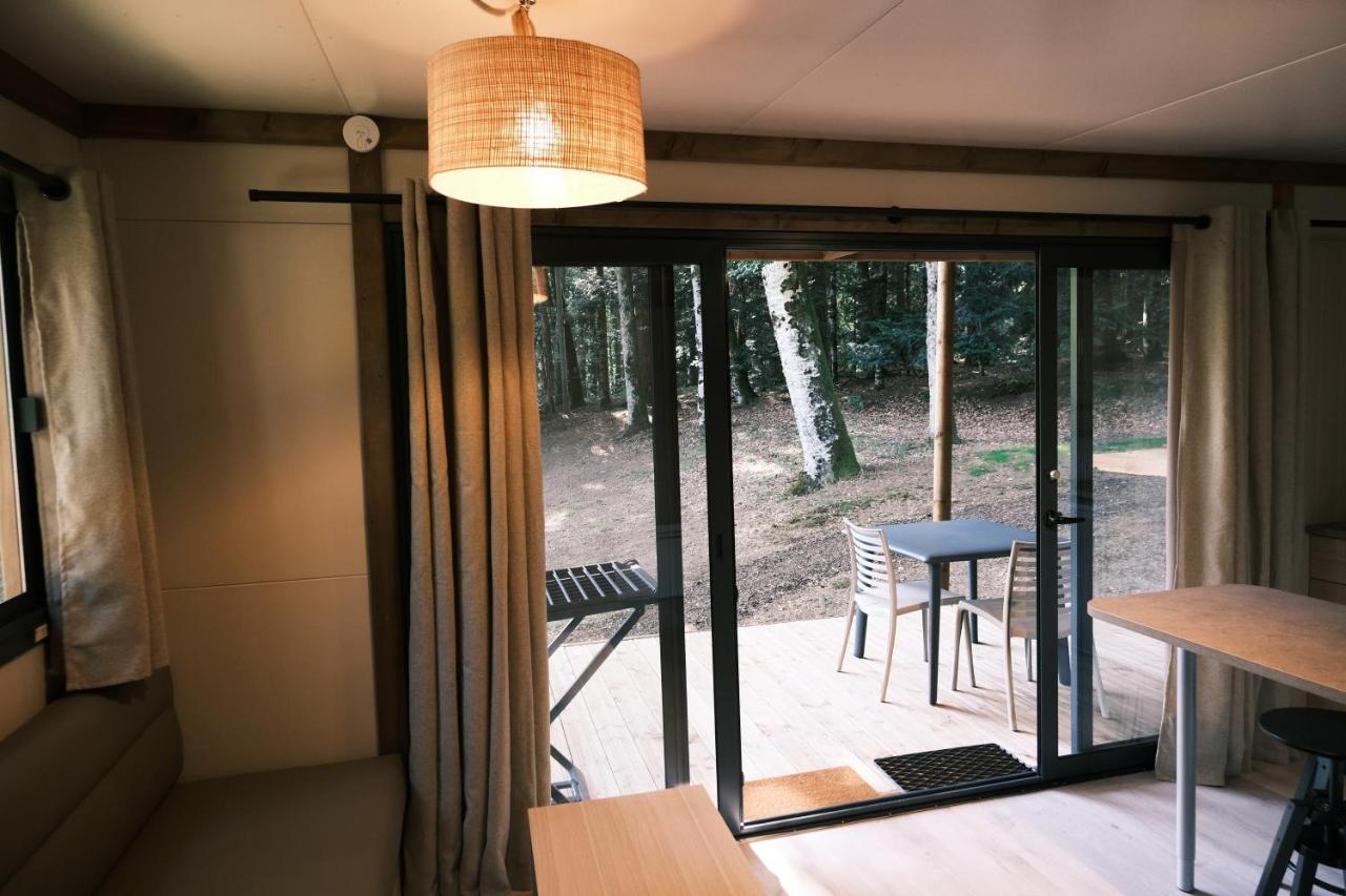 Lodge Avec Spa Privatif - Foret Et Lac Liginiac Exteriör bild
