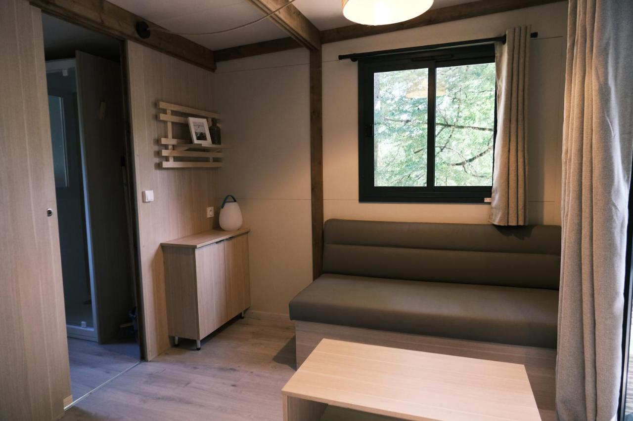 Lodge Avec Spa Privatif - Foret Et Lac Liginiac Exteriör bild