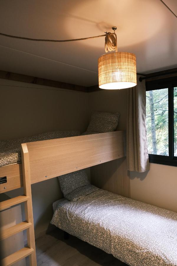 Lodge Avec Spa Privatif - Foret Et Lac Liginiac Exteriör bild
