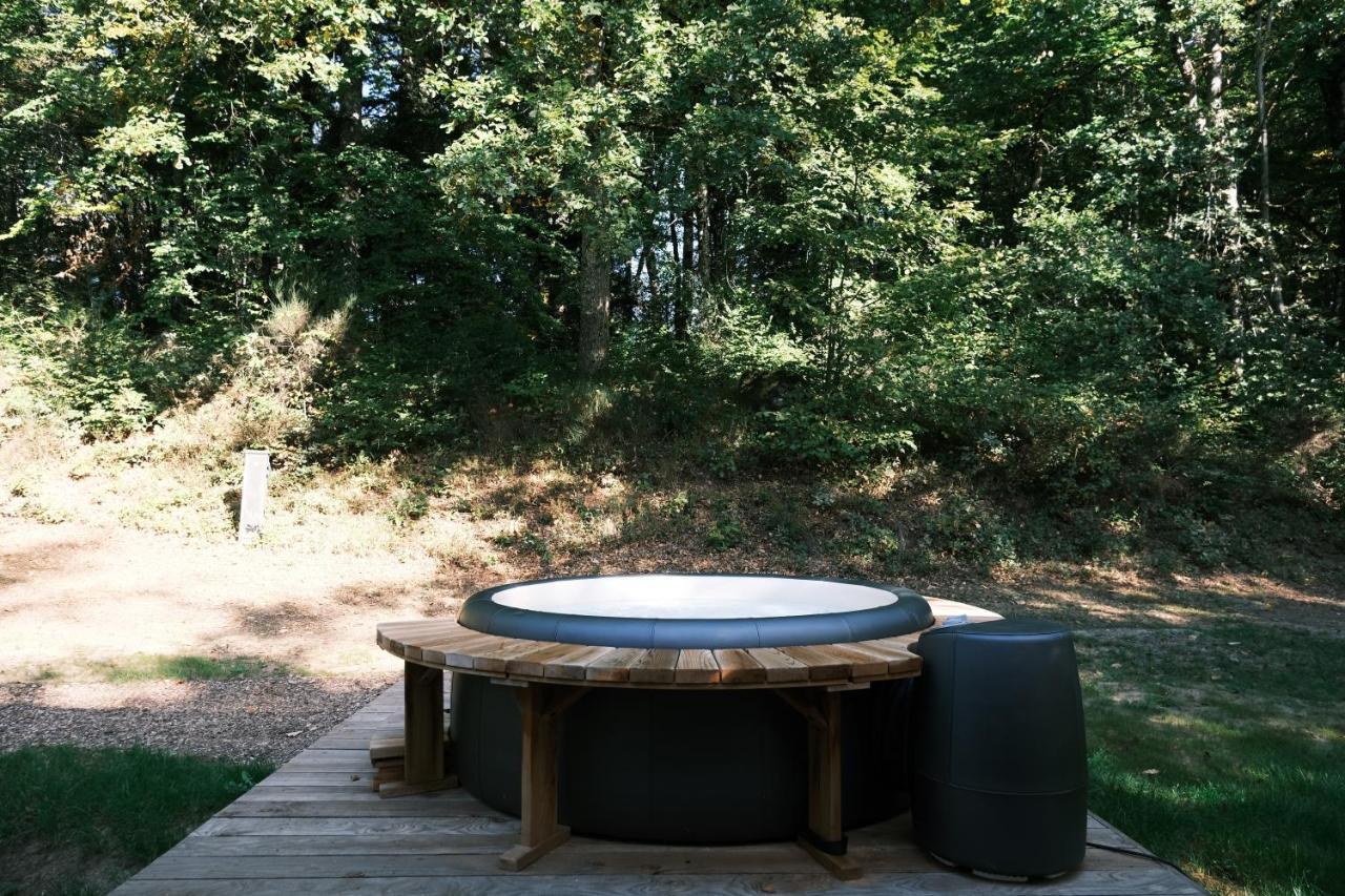Lodge Avec Spa Privatif - Foret Et Lac Liginiac Exteriör bild