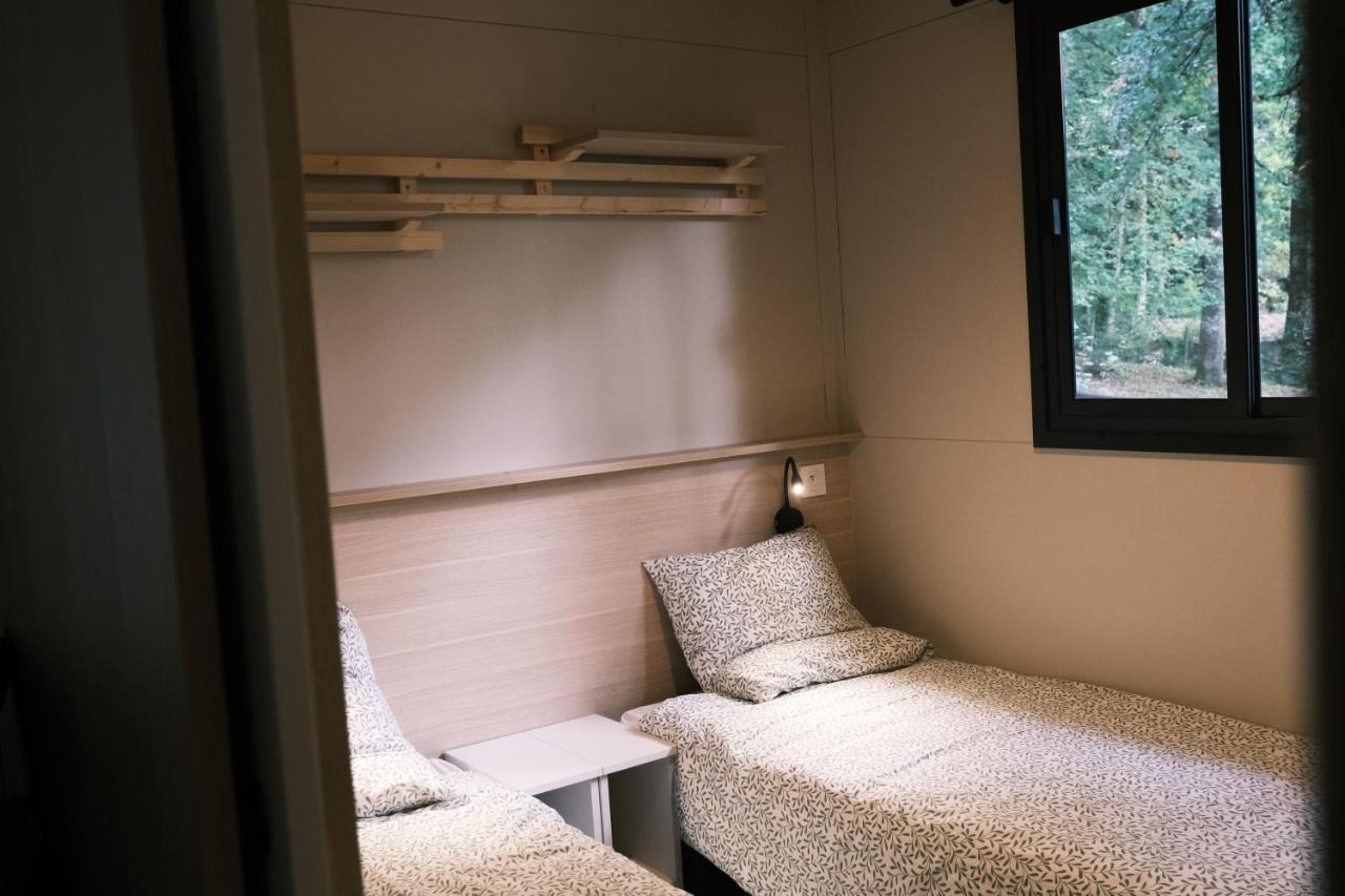 Lodge Avec Spa Privatif - Foret Et Lac Liginiac Exteriör bild