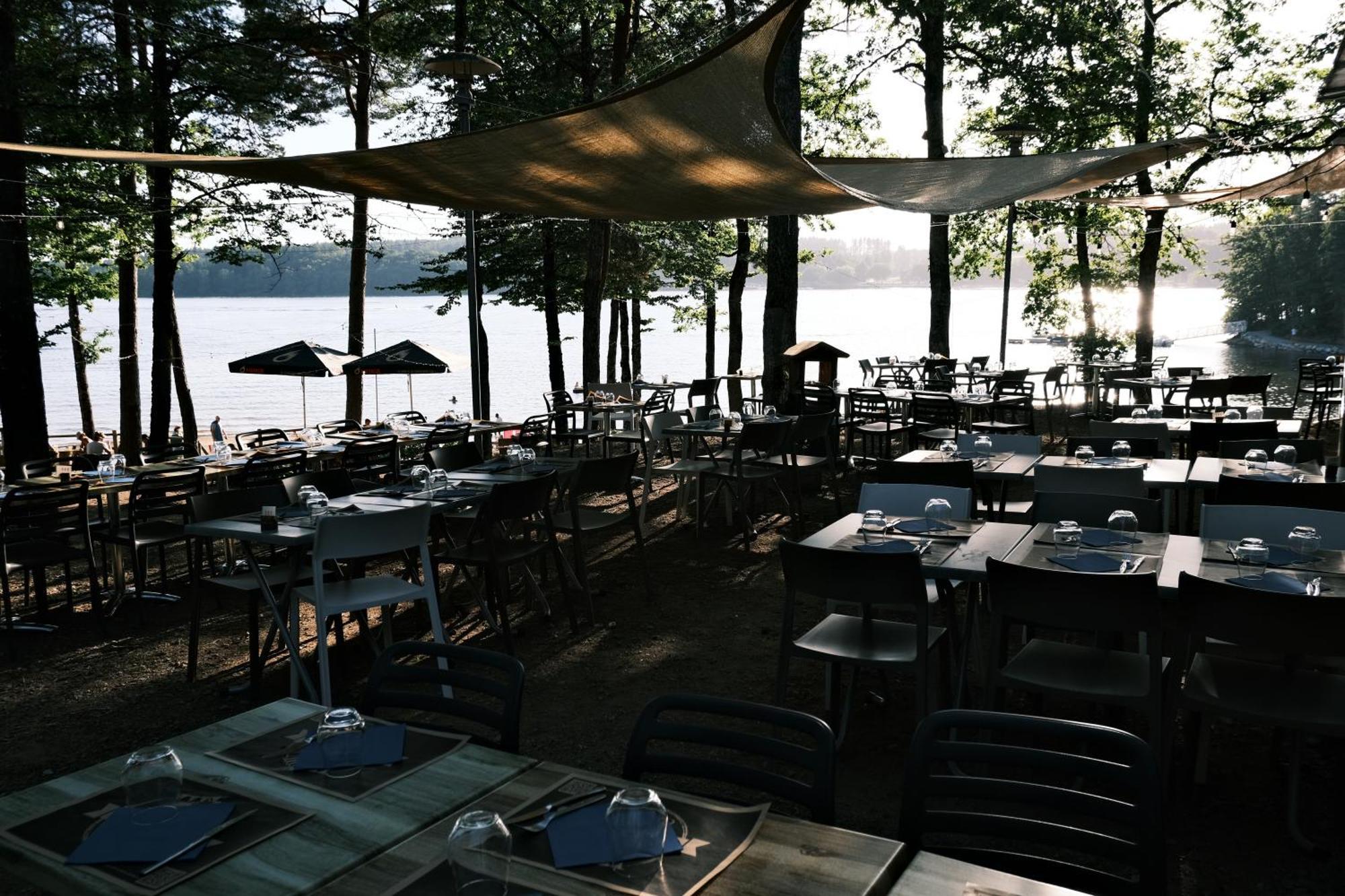 Lodge Avec Spa Privatif - Foret Et Lac Liginiac Exteriör bild